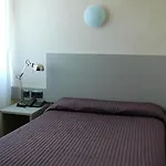 Angeles Hotel Guarnizo
