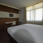 Angeles Hotel 3*