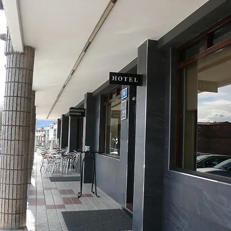Angeles Hotel 3*