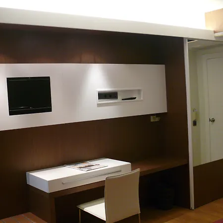 Angeles Hotell 3*