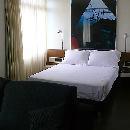 Angeles Hotel