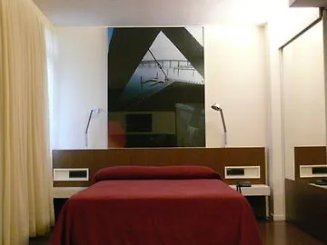 Hotell Angeles 3*