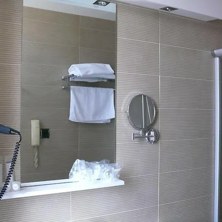 Angeles Hotell 3*