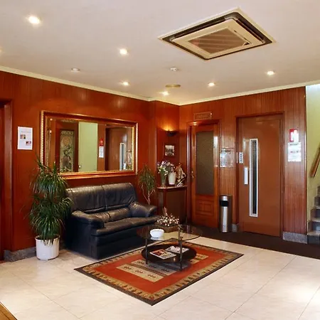 Angeles Hotel 3*