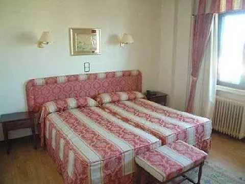 Angeles Hotel Guarnizo